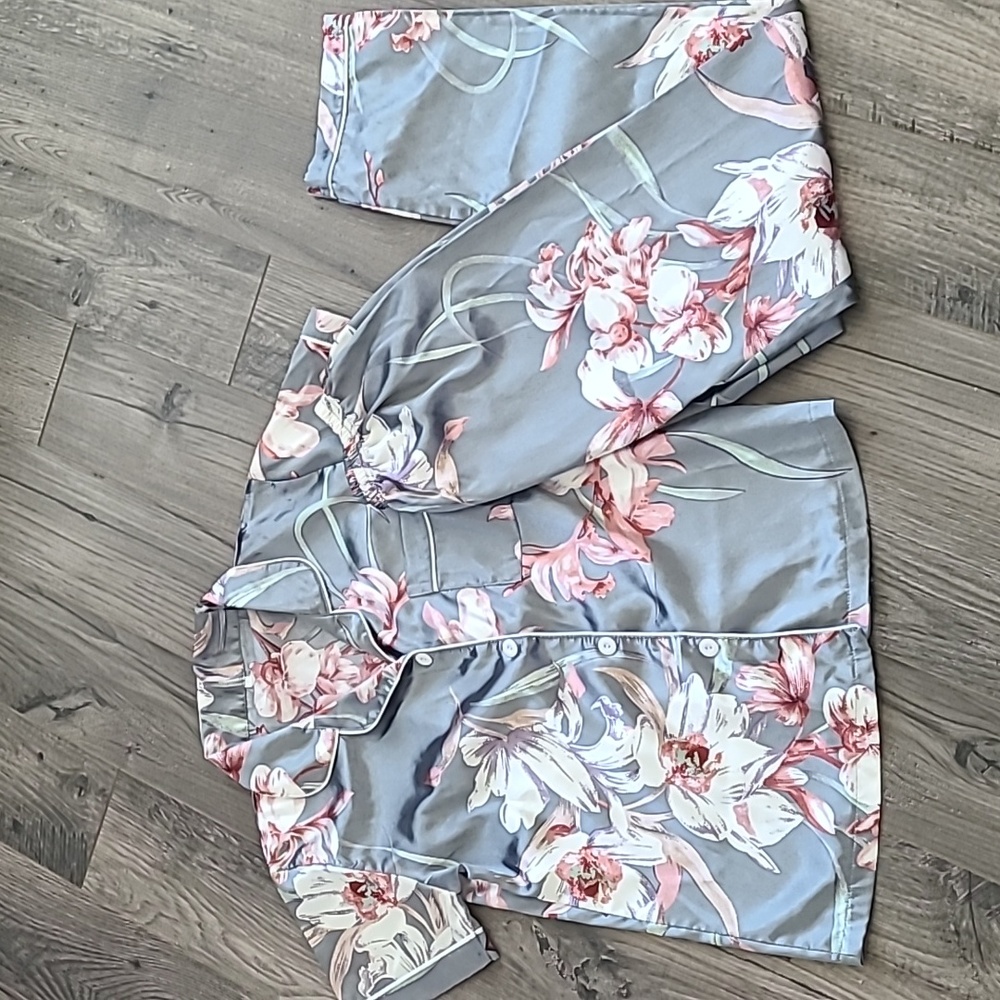 Floral Silky Pajama Set - Gray Blue